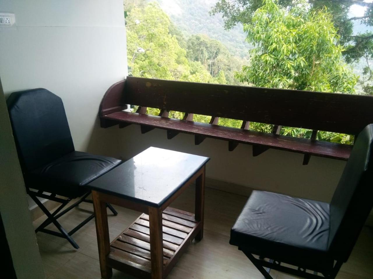 Holly Hock Bed and Breakfast Munnar Εξωτερικό φωτογραφία